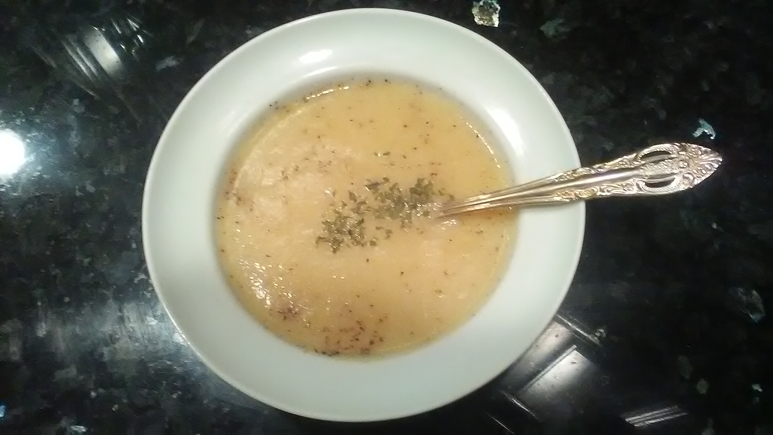 Clean Eating Cream of Cauliflower Soup